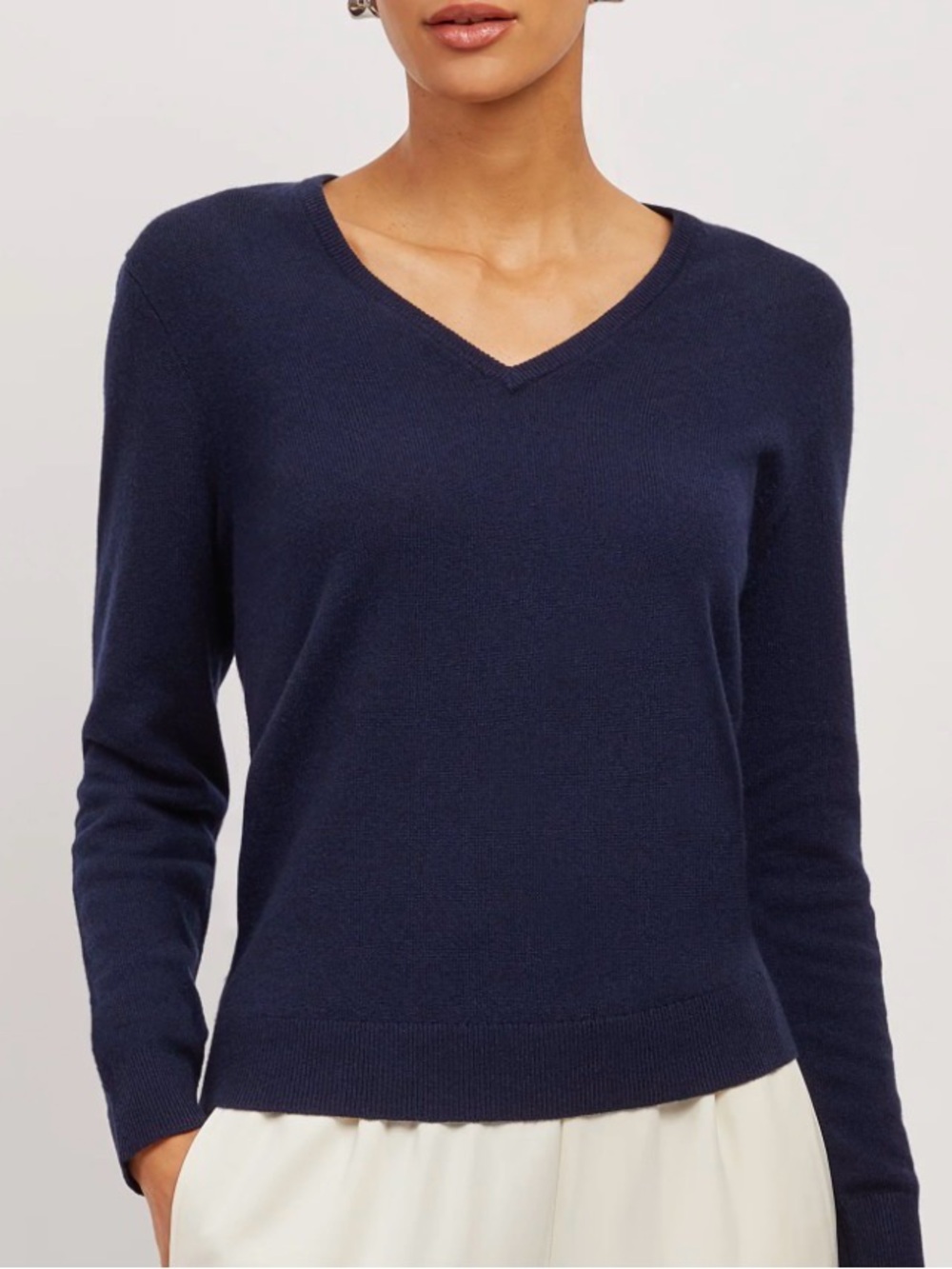 Silk Cashmere Vintage Victoria's Secret Moda International V-Neck Sweater Sz. M